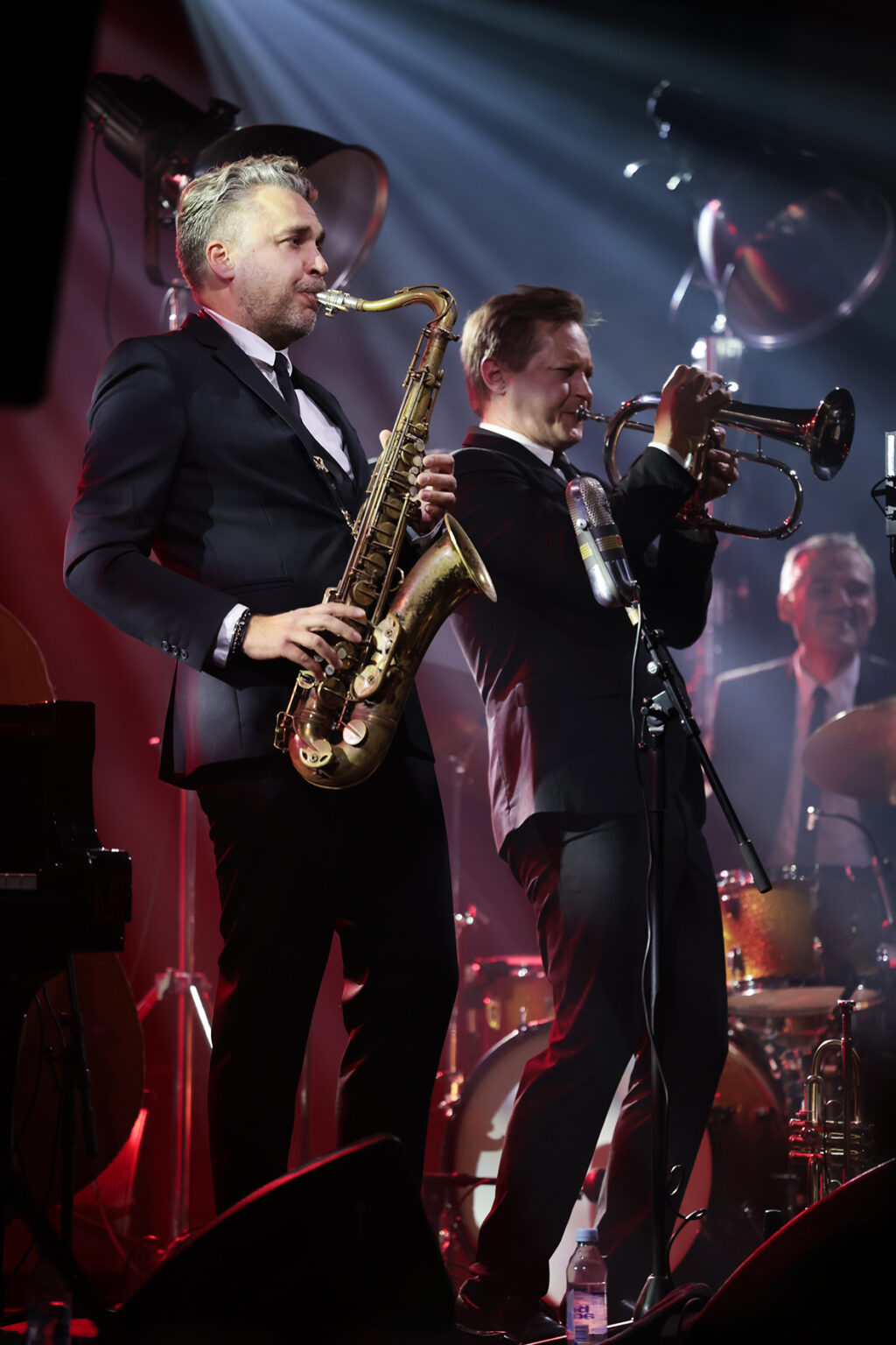 The Five Corners Quintet is performing on the stage.